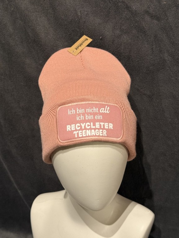 Beanie Ich bin nicht alt, ich bin ein recycelter Teenager